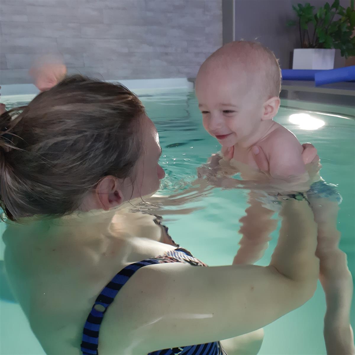 AQUANATAL - POST natale yoga in het water MET BABY - SESSIE zon 6 JULI 2025 om 10u00 @ DILBEEK